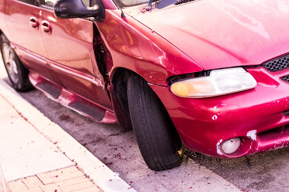 Los Angeles, CA - Injuries Reported in Crash at S Vermont Ave & Venice Blvd