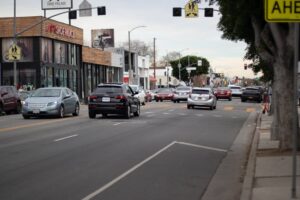 Santa Clarita, CA - Crash at Creekside Rd & Valencia Blvd Ends in Injuries