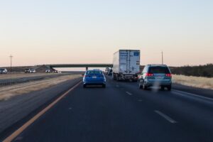 Granada Hills, CA – Injury Accident Reported on Hayvenhurst Ave